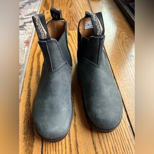 Women’s Blundstone Boots – Size 4.5 AUS / 7.5 US – NEW (Flawed)